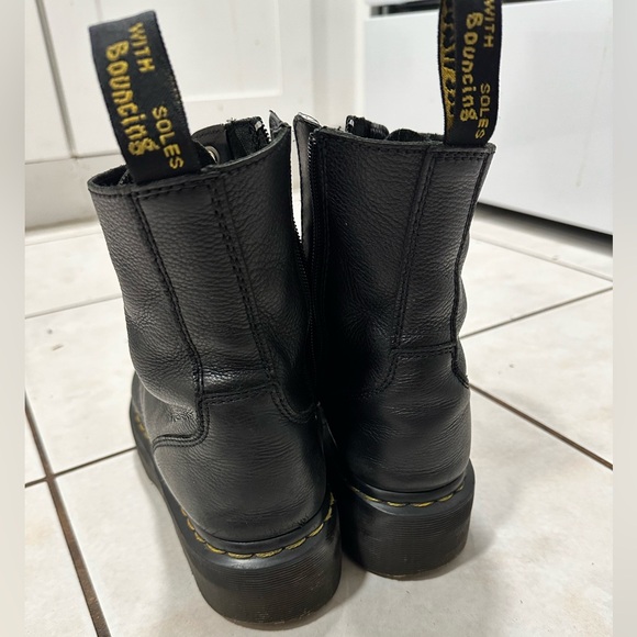 Dr. Martens (women size 9) - Picture 2 of 5